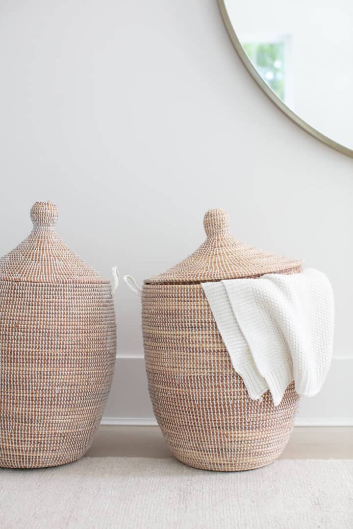 30 Easy Blanket Storage Ideas for Small Spaces That Stylish & Clever